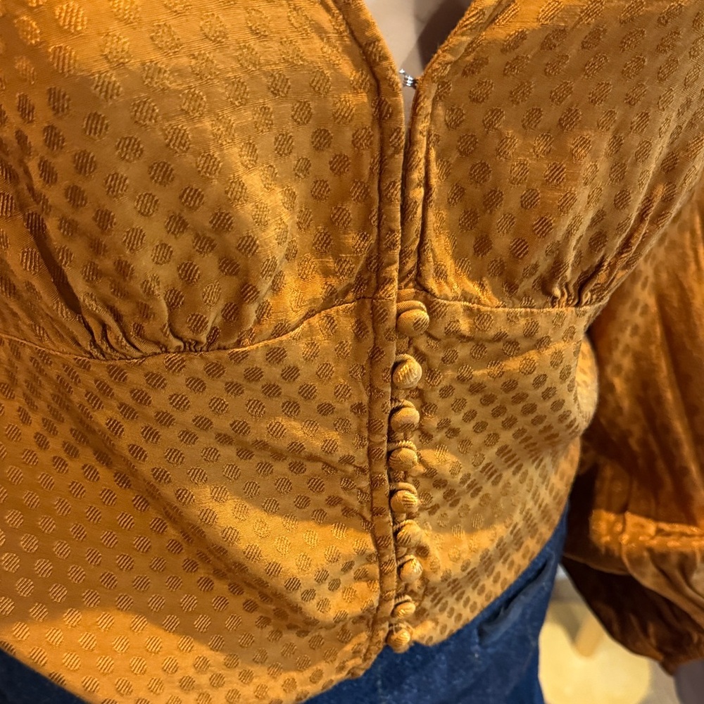 Sanctuary Mustard Gold Textured Button-Front Blouse (M) - Picture 5 of 7